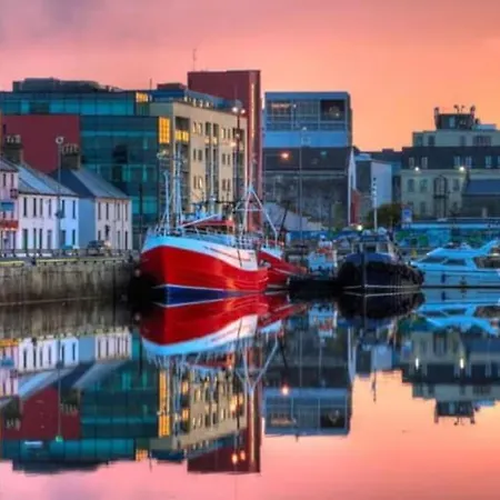 Harbour View Apartment - Two Bed With Parking Galway Exterior photo