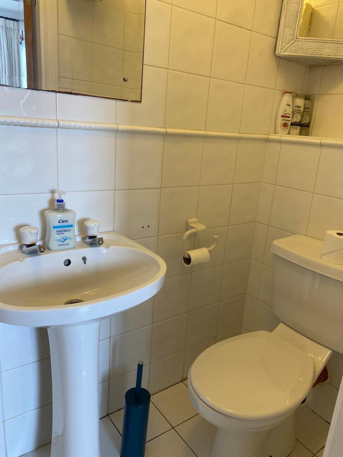 Harbour View - Two Bed With Parking Apartment Galway